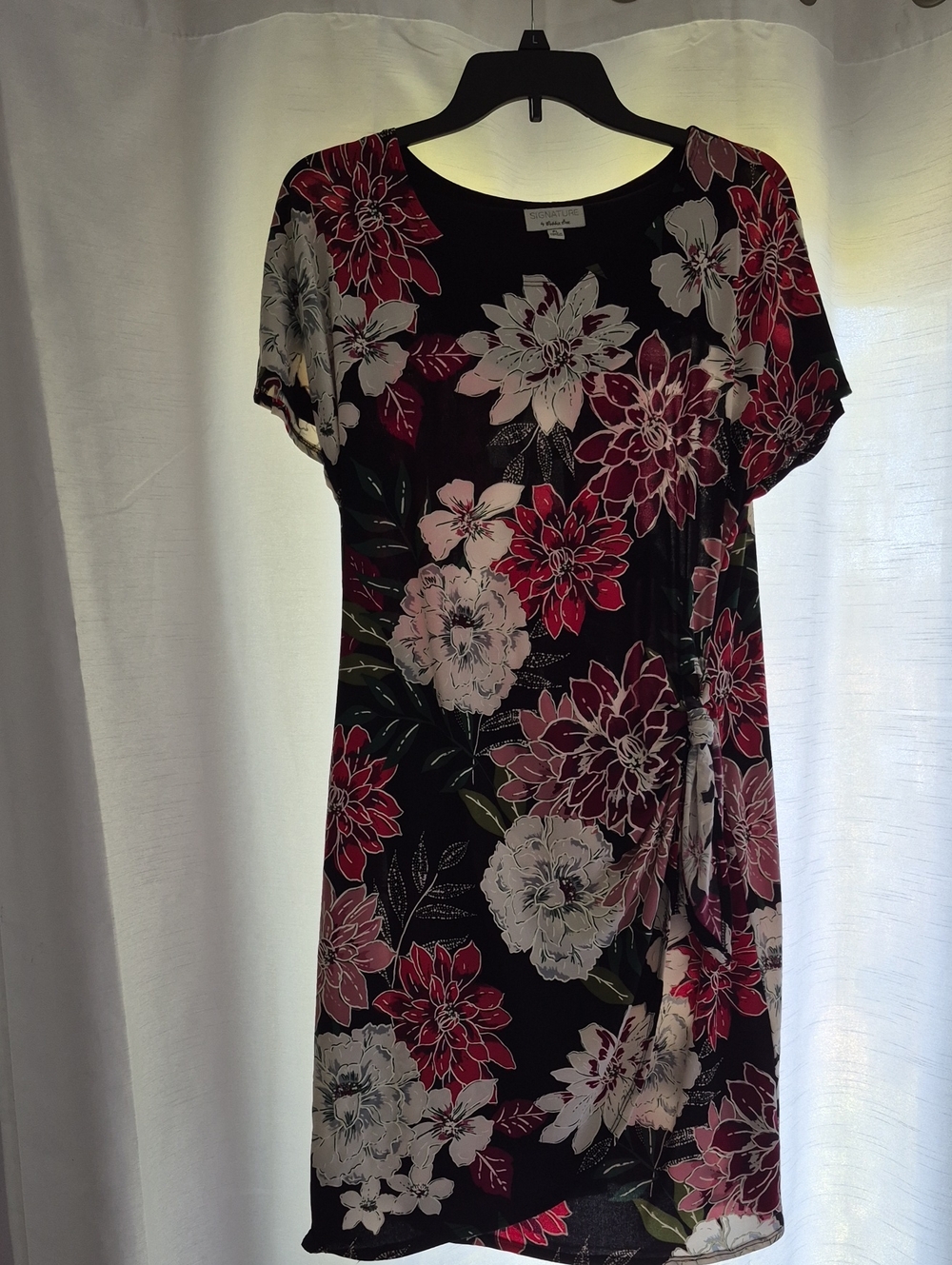 Robbie Bee Black Floral Short-Sleeve Wrap-Accent Tunic Dress